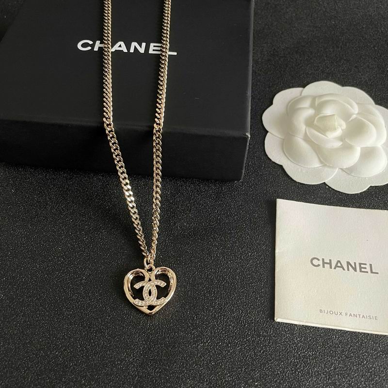 Chanel Necklace 06yxs128